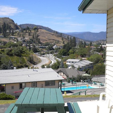 Pleasant View Motel Summerland Exterior foto