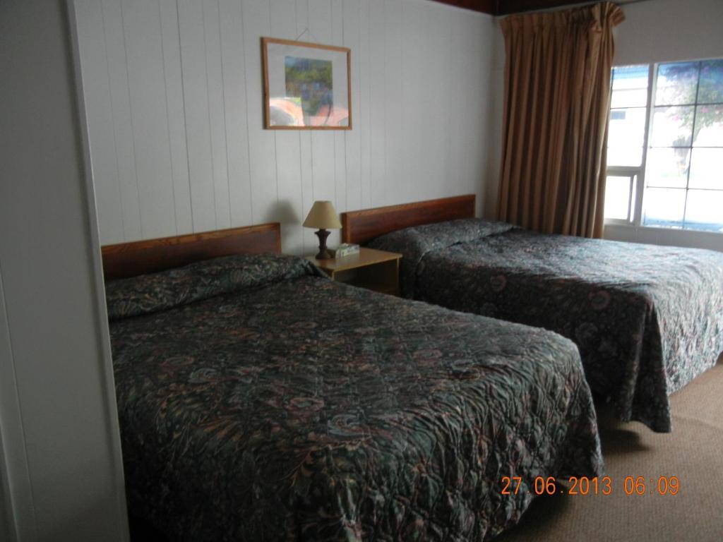 Pleasant View Motel Summerland Zimmer foto