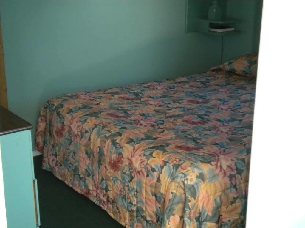 Pleasant View Motel Summerland Exterior foto